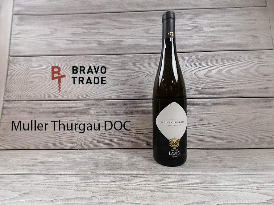 Вино Muller Thurgau DOC для Вашего Нового Года